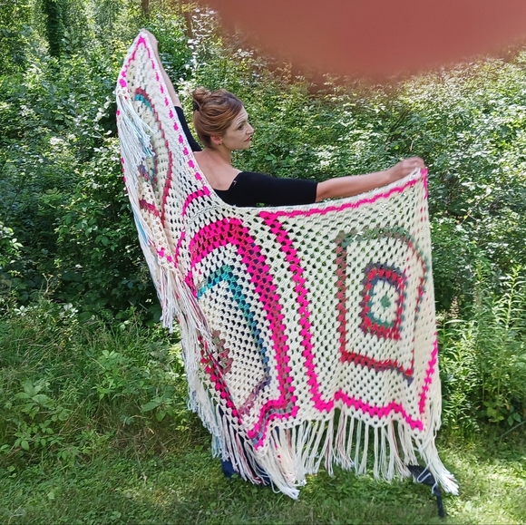 Fringed shawl wrap - Picture 3 of 3